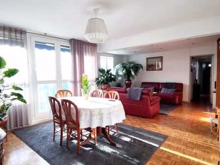appartement 4 pièces 76 m²