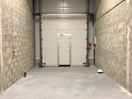 local d'activité 15 m²