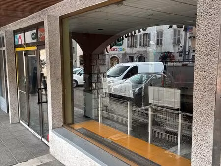 local commercial à louer