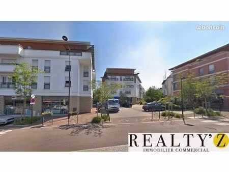 local commercial 156 m²