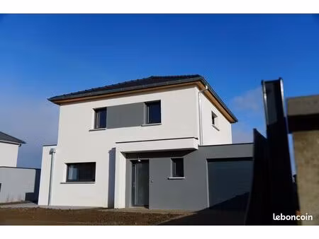 maison neuve / prête à décorer / disponible de suite