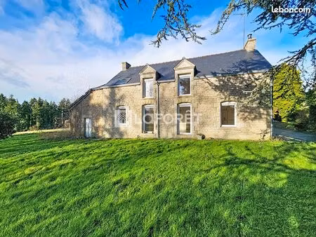 maison 7 pièces 202 m²