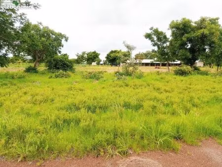 terrain 800 m² la motte d aigues