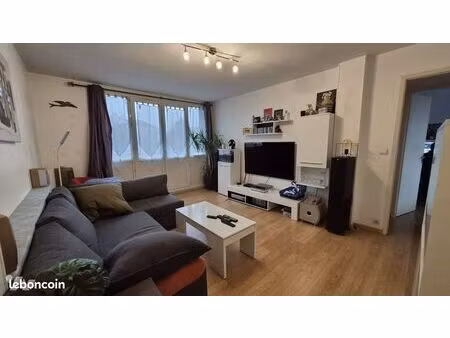 appartement 5 pièces 65 m²