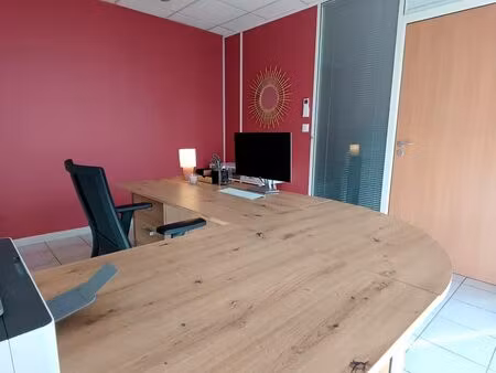 loue bureau individuel à l'heure ou à la journée