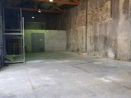 entrepôt / espace de stockage à louer – saint-vallier (26240)