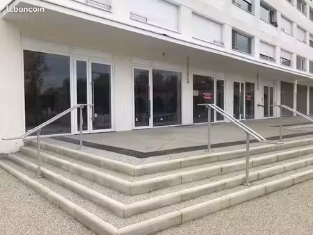 local commercial 79 m²