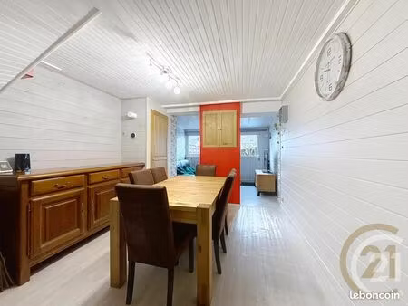 maison de ville 6 pièces 66 m²