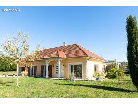 maison plain-pied avec grand terrain secteur louhans et lons-le-saunier