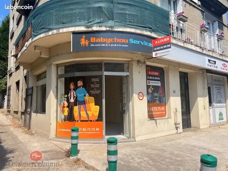 boutique 80 m² melun