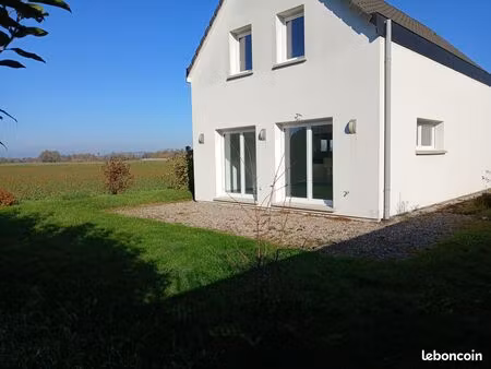 exceptionnel maison récente à louer au calme vue imprenable sur champs proche commerces co