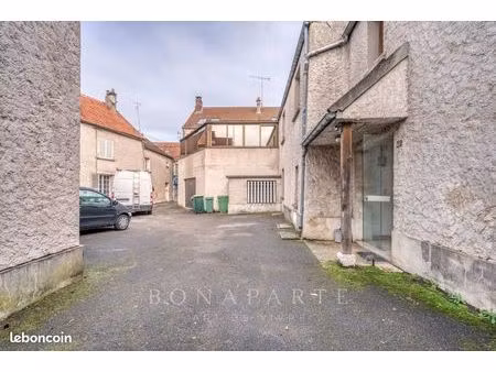 immeuble 4 pièces 121 m²