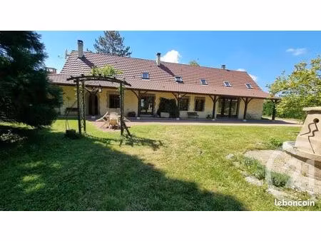 propriété 9 pièces 195 m²
