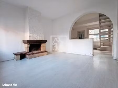 maison de ville 4 pièces 77 m²