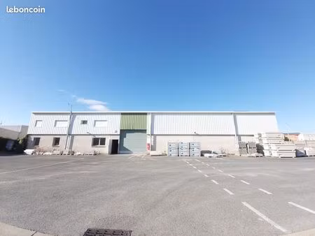 entrepôt 986 m² la rochette