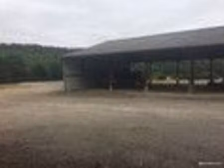 terrain avec bâtiments agricoles – 6 966 m² – lanches-saint-hilaire