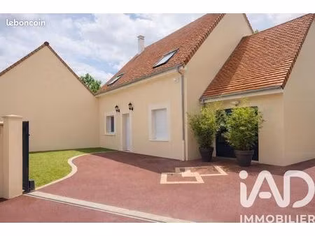 maison 7 pièces 130 m²