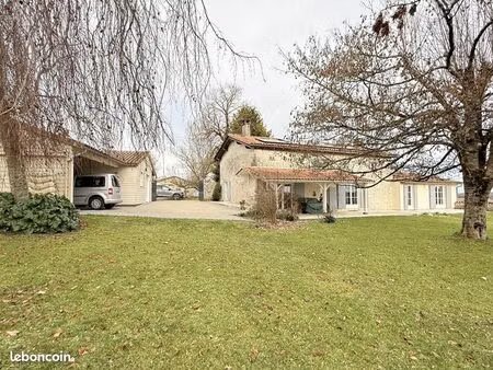 maison 5 pièces 238 m²