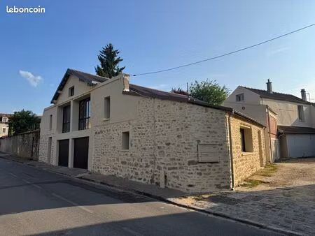 atelier loft garage de 254m²