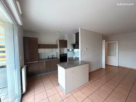 beau t3 au centre de charnay les macon