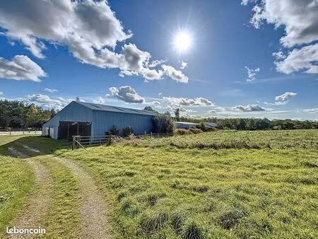 bâtiment 3 pièces 1000 m²