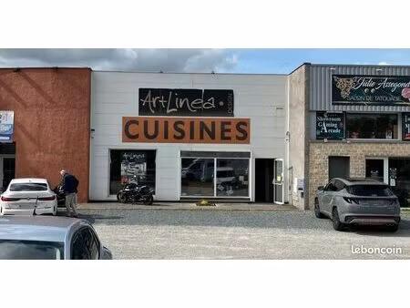 local commercial 240 m²