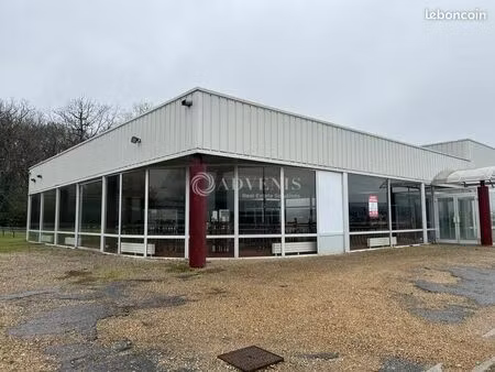 local commercial 350 m²