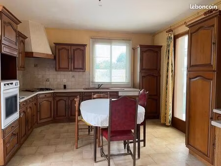 maison 6 pièces 130 m²