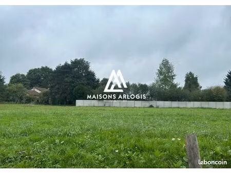 terrain 1 030 m² panazol