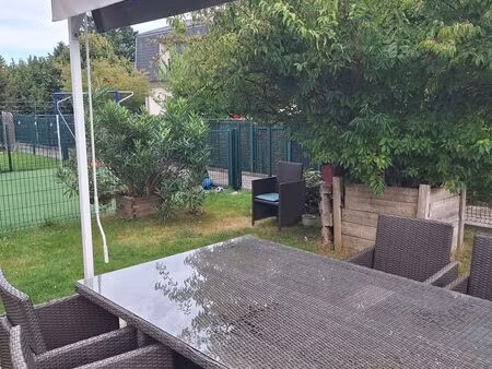 à louer : duplex meublé 3 pièces avec jardin privatif – comme une petite maison de ville