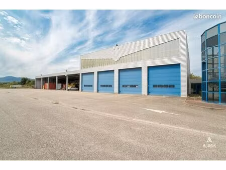 espaces de stockage / entrepôt / atelier poids lourds - accès et visibilité a35