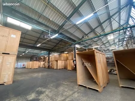 local d'activité 5 519 m²