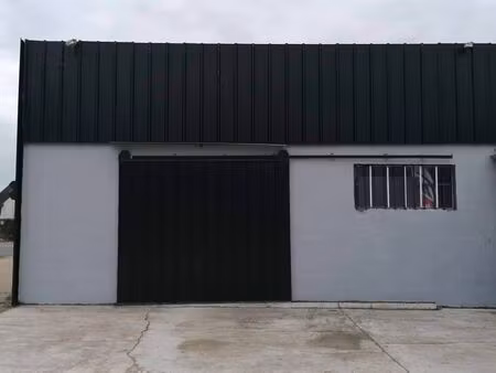 location local commercial 150 m2 axe très passant