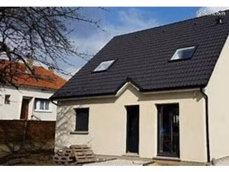 maison 4 pièces 85 m²