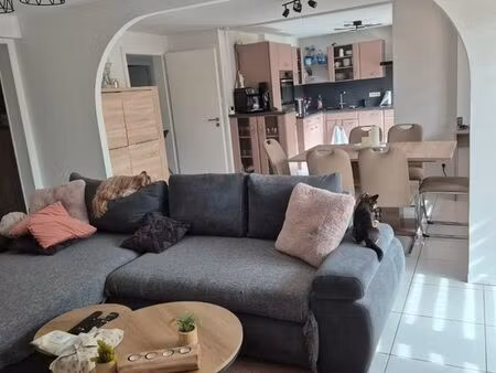 location 2 pièces rez-de-jardin - 60m²