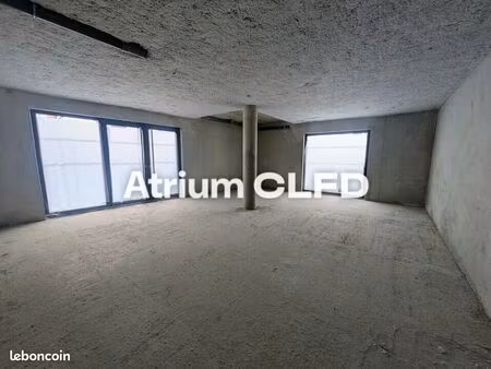 local commercial 45 m²