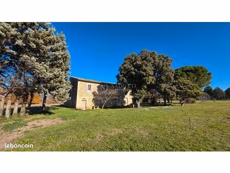 mas 12 pièces 410 m²