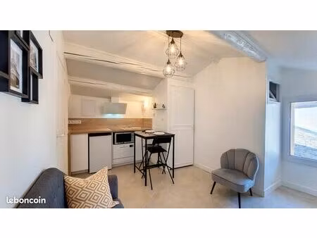 appartement t2 meublé refait à neuf centre ville de caderousse
