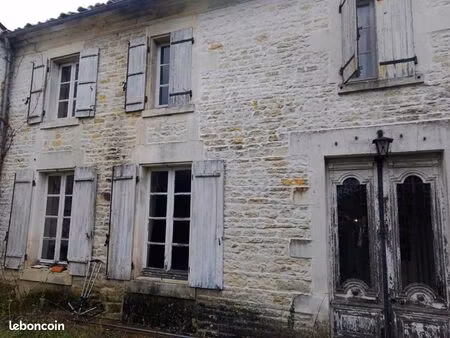 maison 10 pièces 258 m²