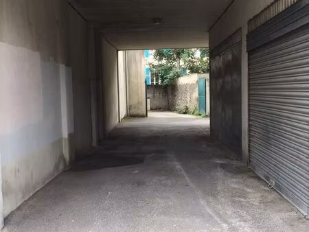 place parking couvert centre-ville