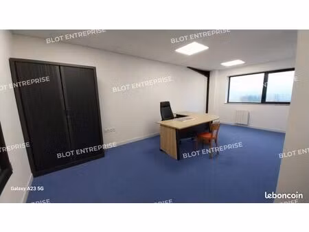 local d'activité 491 m²