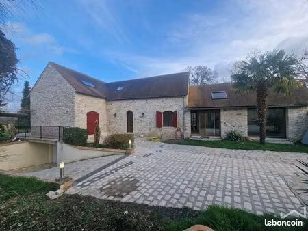 propriété 7 pièces 250 m²