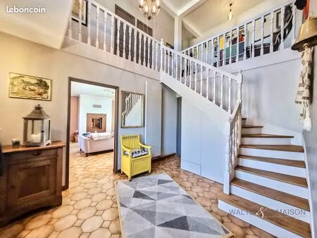 maison 7 pièces 187 m²