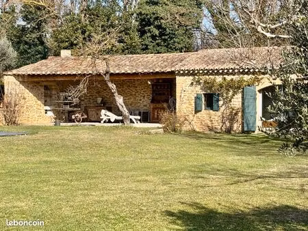 mas rénové  avec cachet  5 chambres sur 3500 m² de terrain avec piscine