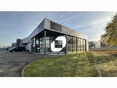 local d'activité 646 m²