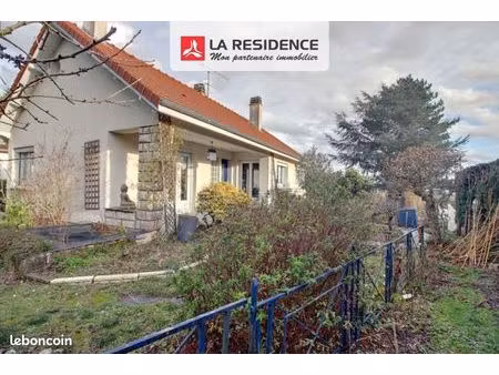 propriété 6 pièces 105 m²