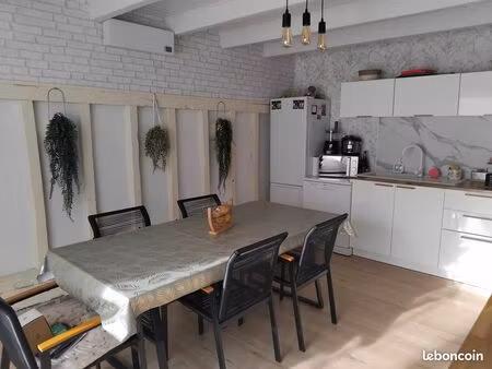 maison de campagne rénovée en pierres