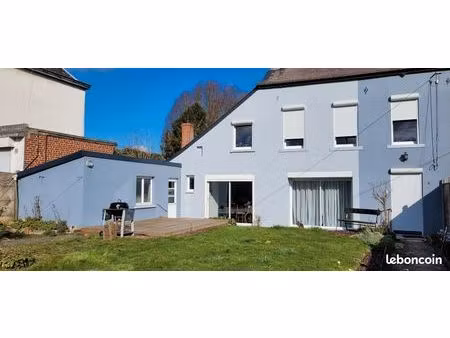 maison de ville 10 pièces 147 m²