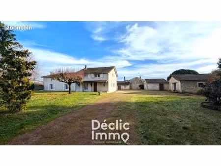 maison 9 pièces 292 m²