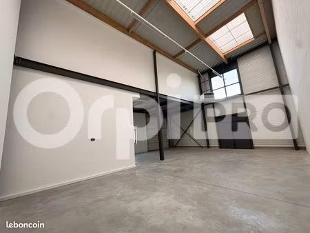 local d'activité 186 m²